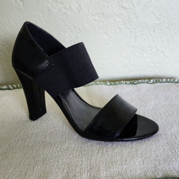 Shoes - Picture 1 of 2